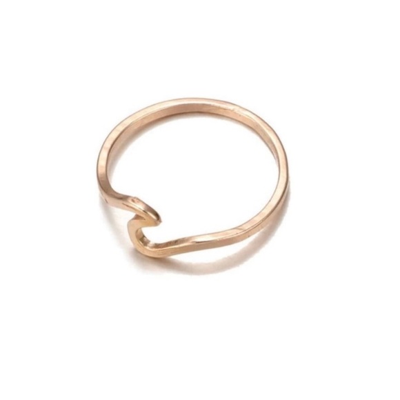 Rose Gold Wave Ring size 7 - Picture 2 of 4
